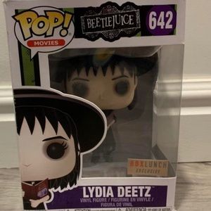 Funko Pop Movies: Lydia Deetz with Handbook Collectible Figure